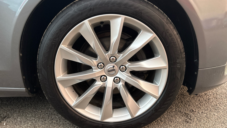 Volvo V90 2.0 T4 Momentum Plus 5dr Geartronic Petrol Estate